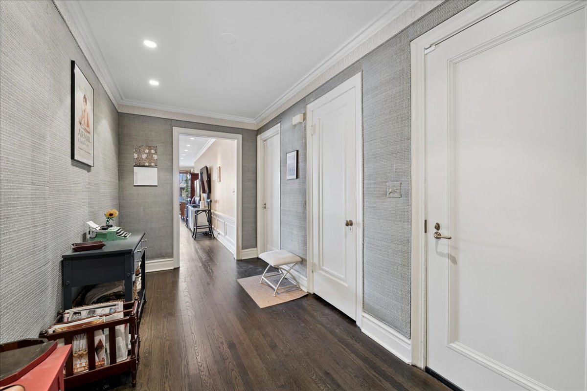 3750 N Lake Shore Drive 1d Property Photo 4