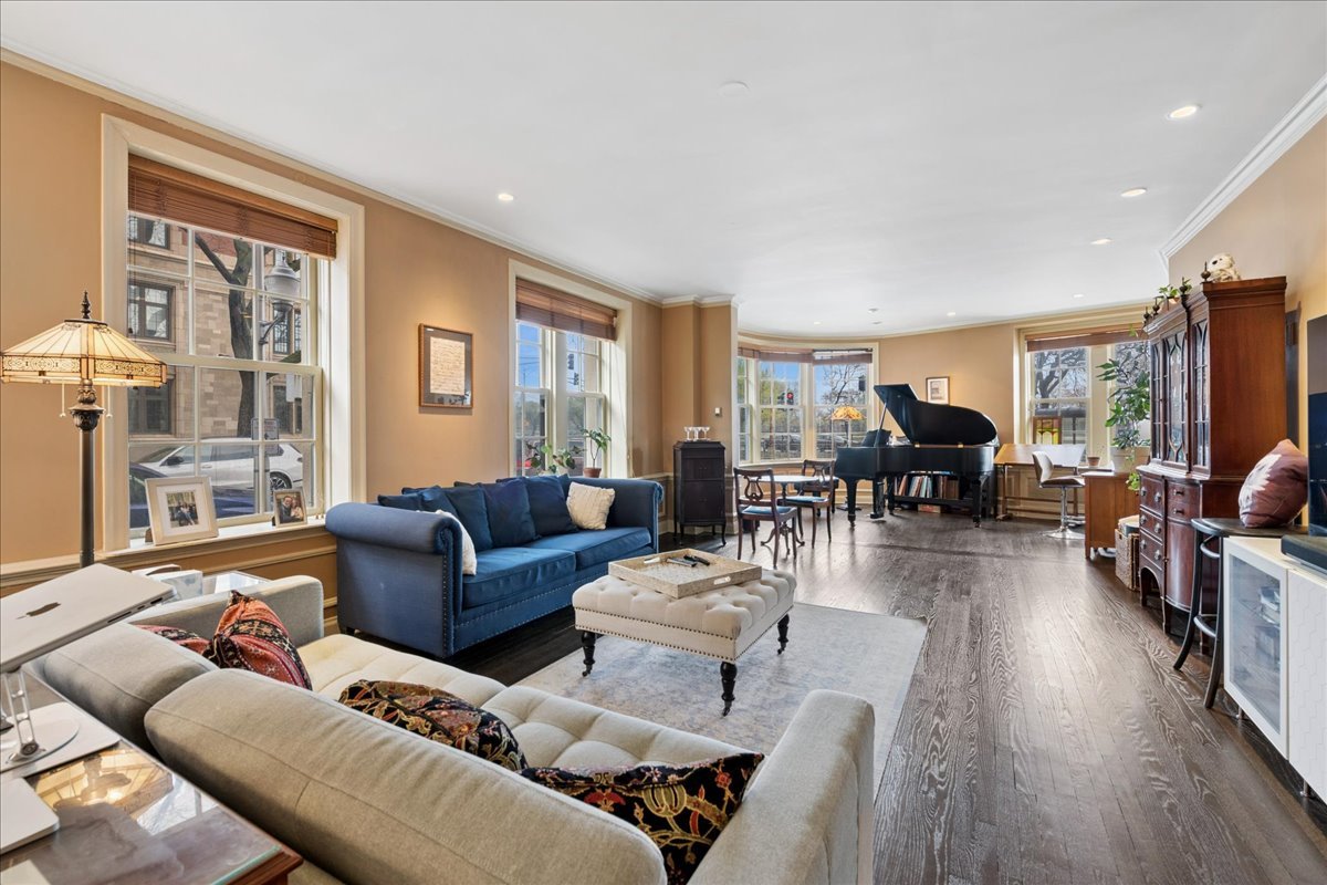 3750 N Lake Shore Drive 1d Property Photo 6