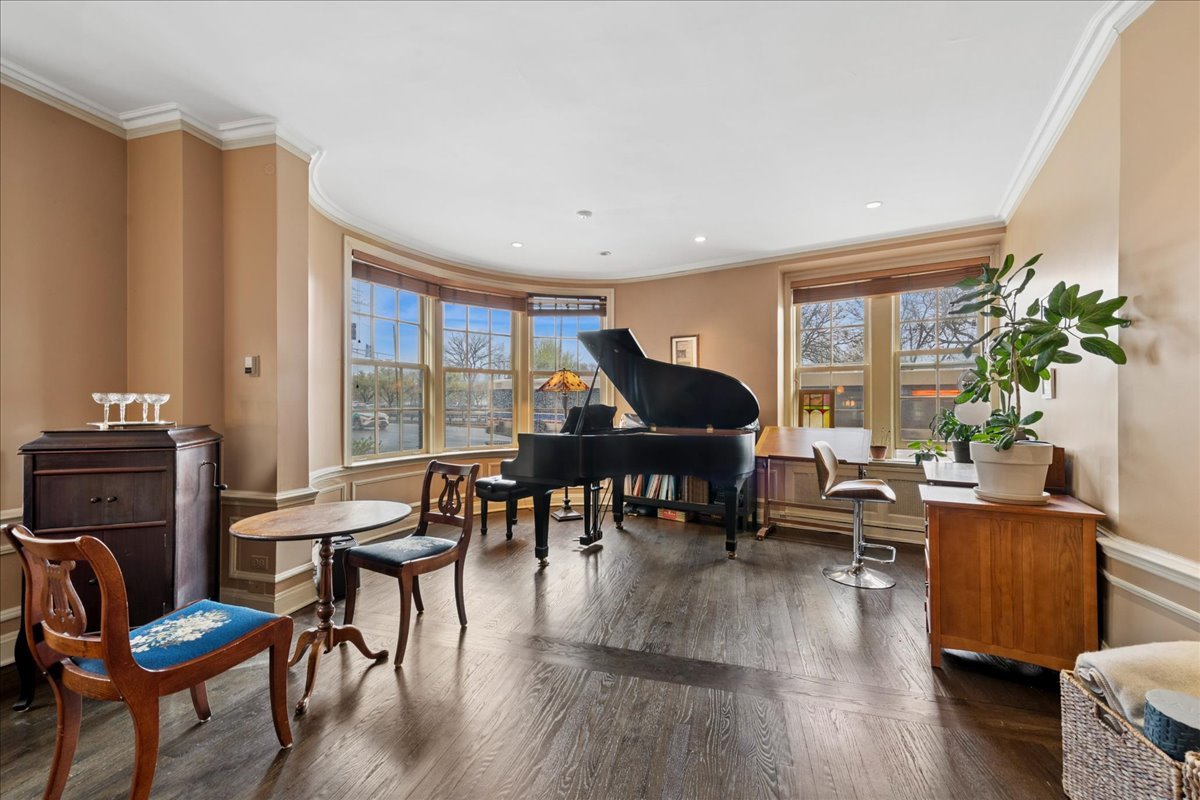 3750 N Lake Shore Drive 1d Property Photo 8