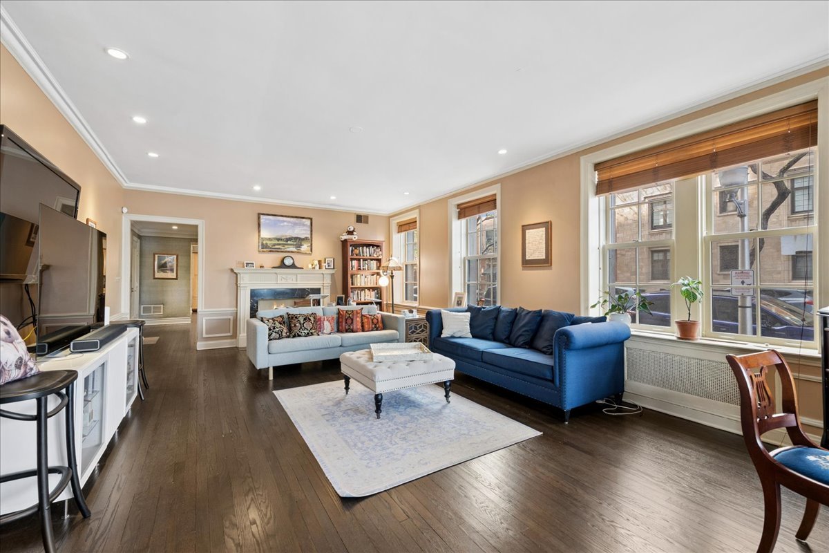 3750 N Lake Shore Drive 1d Property Photo 9