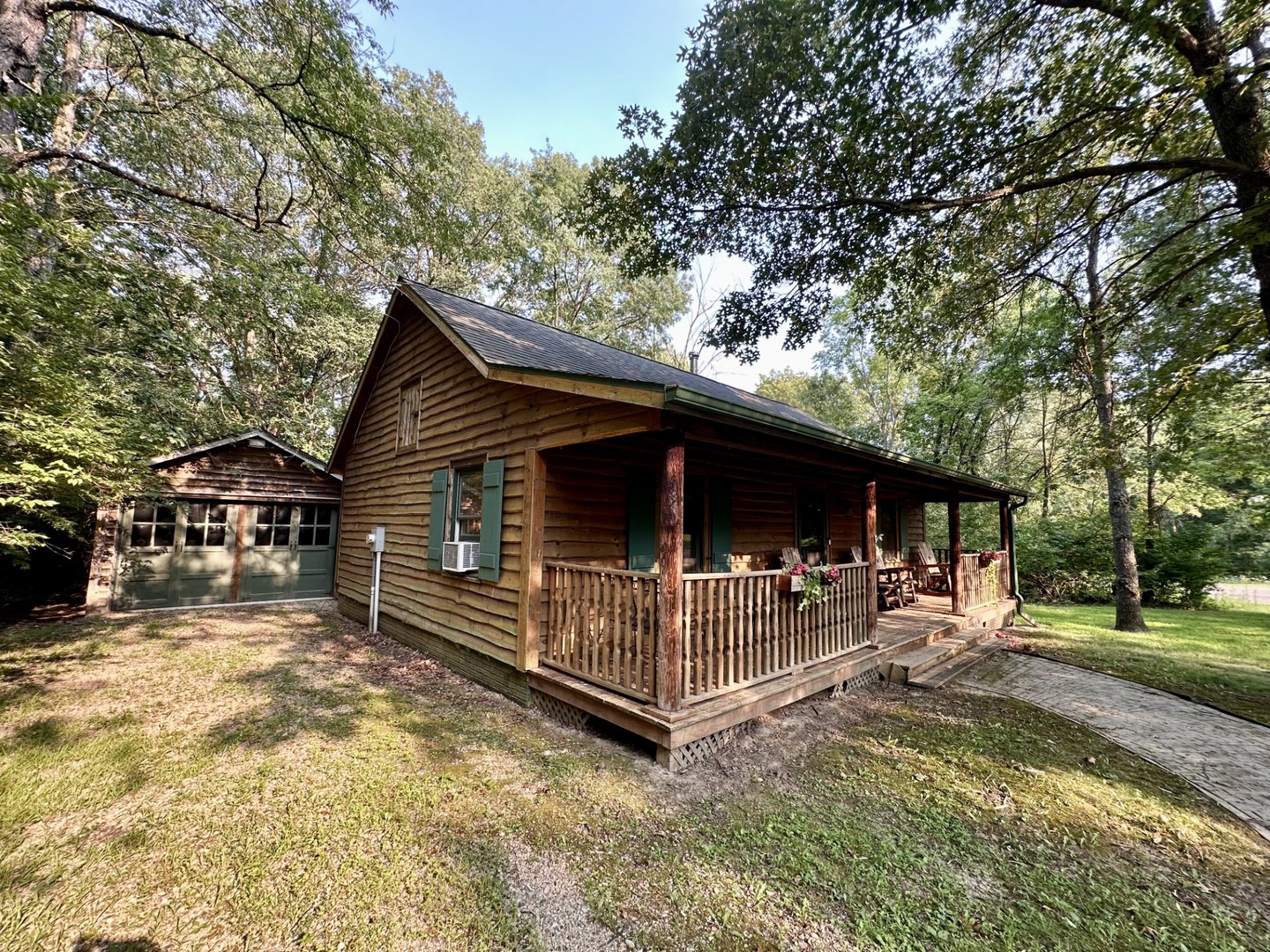 360 Lake Thunderbird Drive