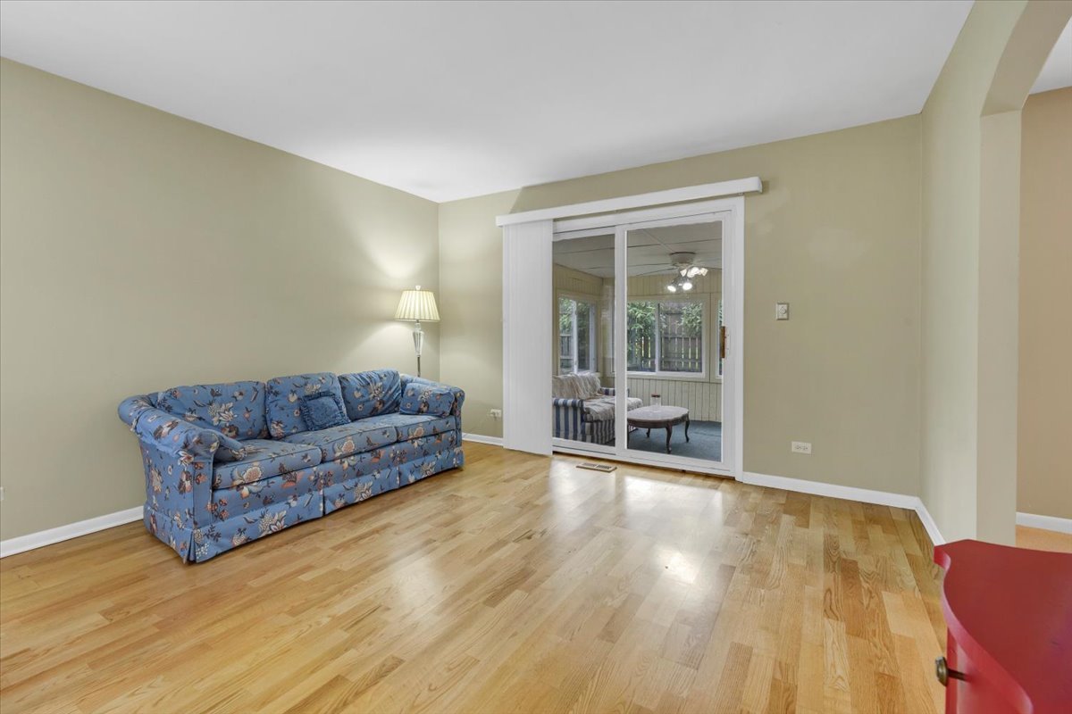 1525 Mayfield Lane Property Photo 9