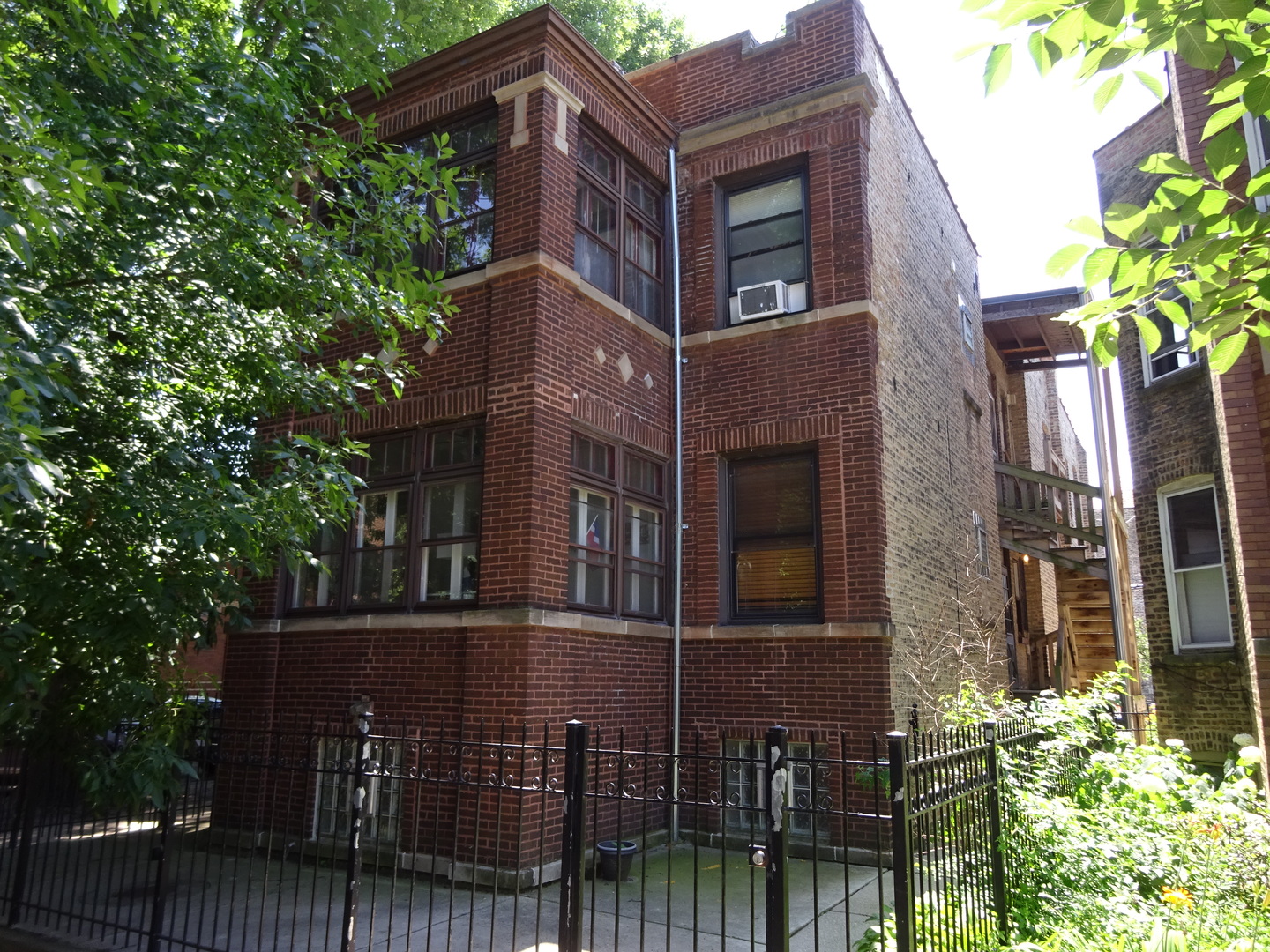 4322 N Hoyne Avenue Property Photo