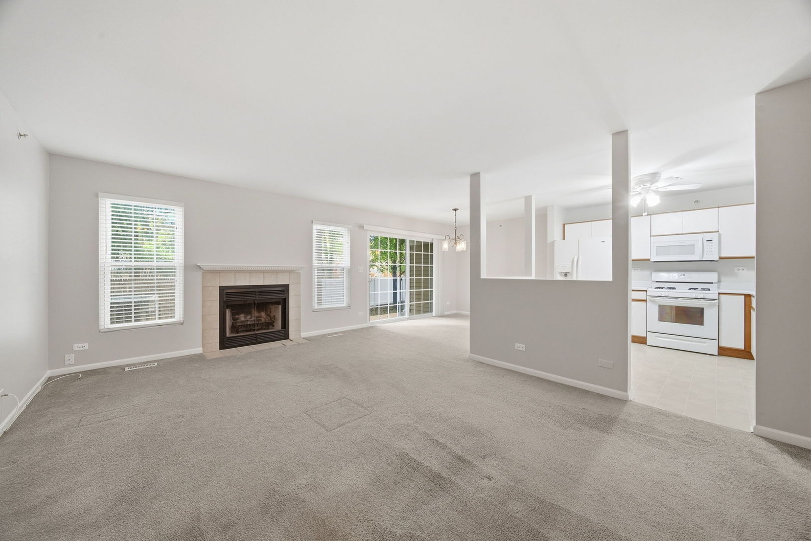 5s530 Paxton Drive A Property Photo 6
