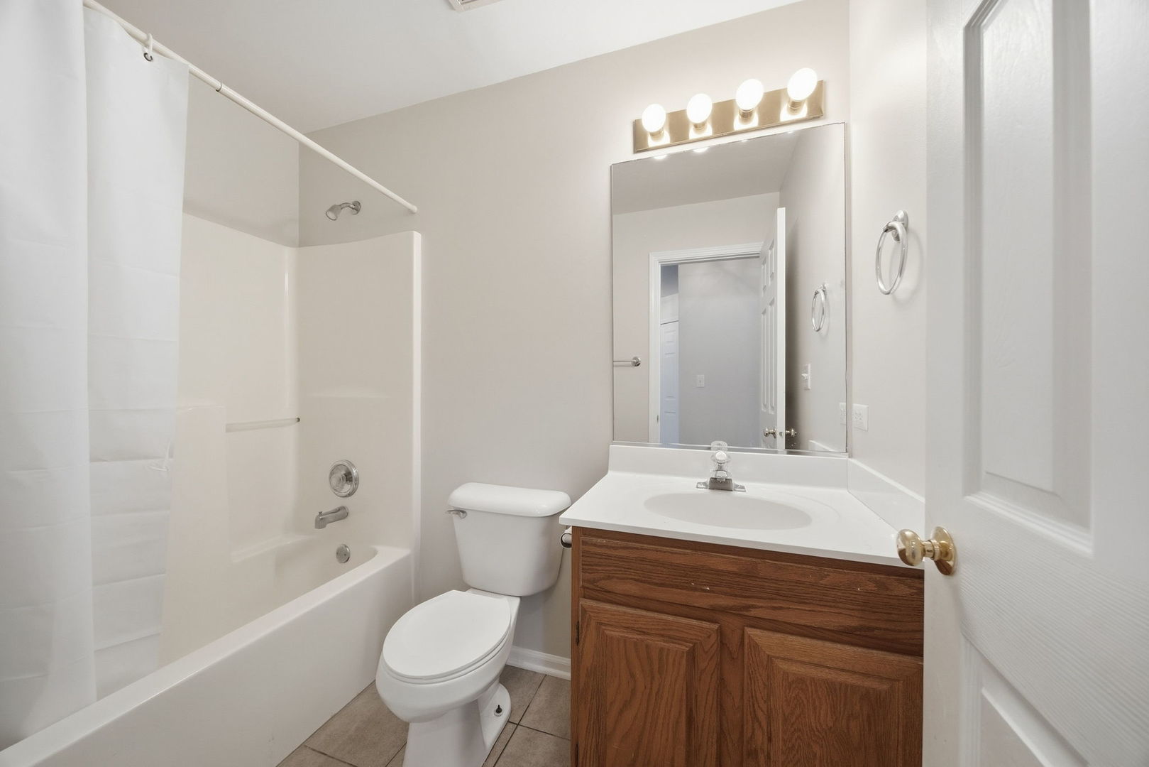 5s530 Paxton Drive A Property Photo 15