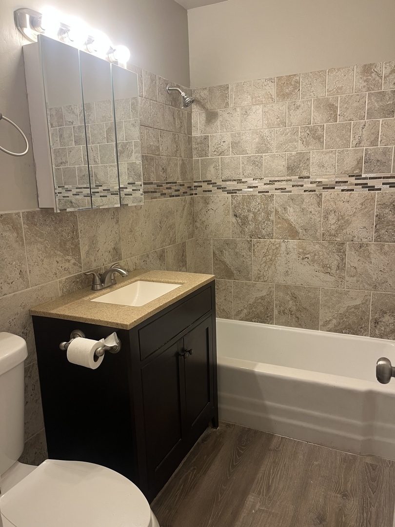 1340 N Main Street E1 Property Photo 6
