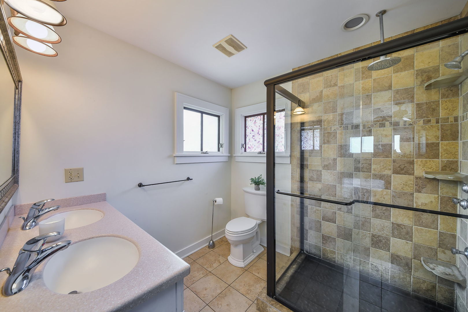 118 Logan Avenue Property Photo 14