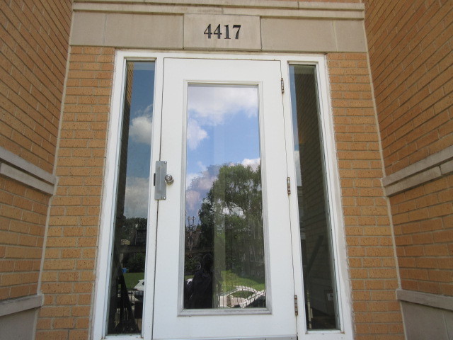 4417 S Calumet Avenue 2s Property Photo 2