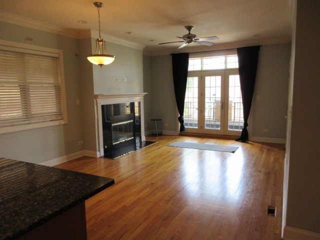 4417 S Calumet Avenue 2s Property Photo 5