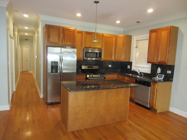 4417 S Calumet Avenue 2s Property Photo 7