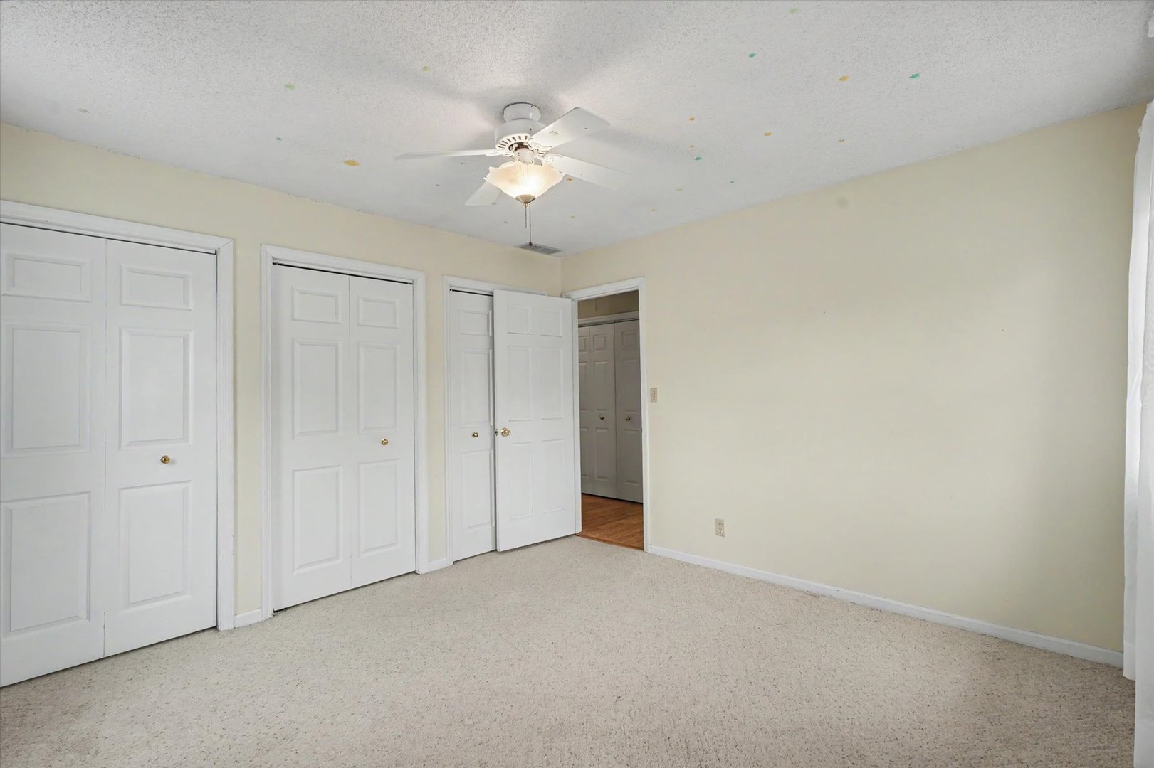 702 Cambridge Drive Property Photo 28
