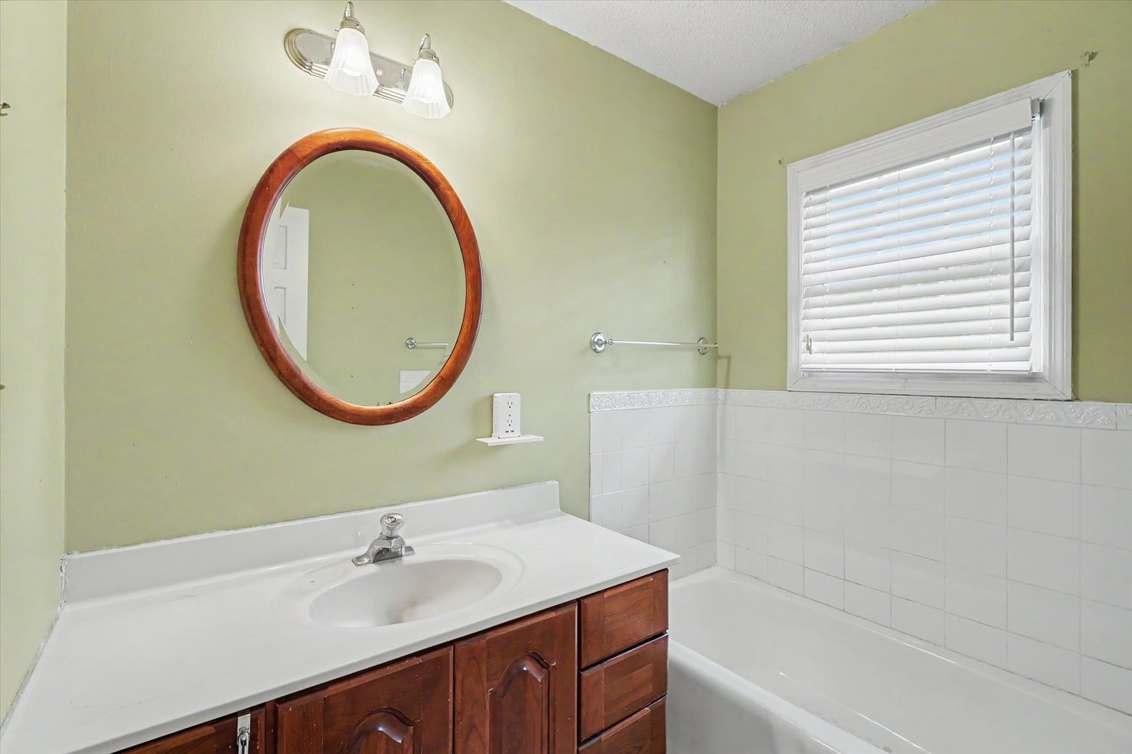 702 Cambridge Drive Property Photo 31