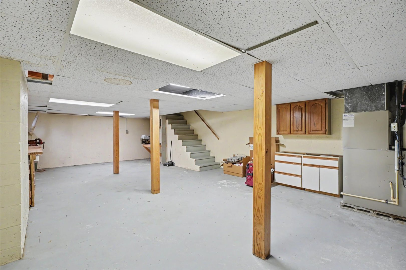 702 Cambridge Drive Property Photo 36