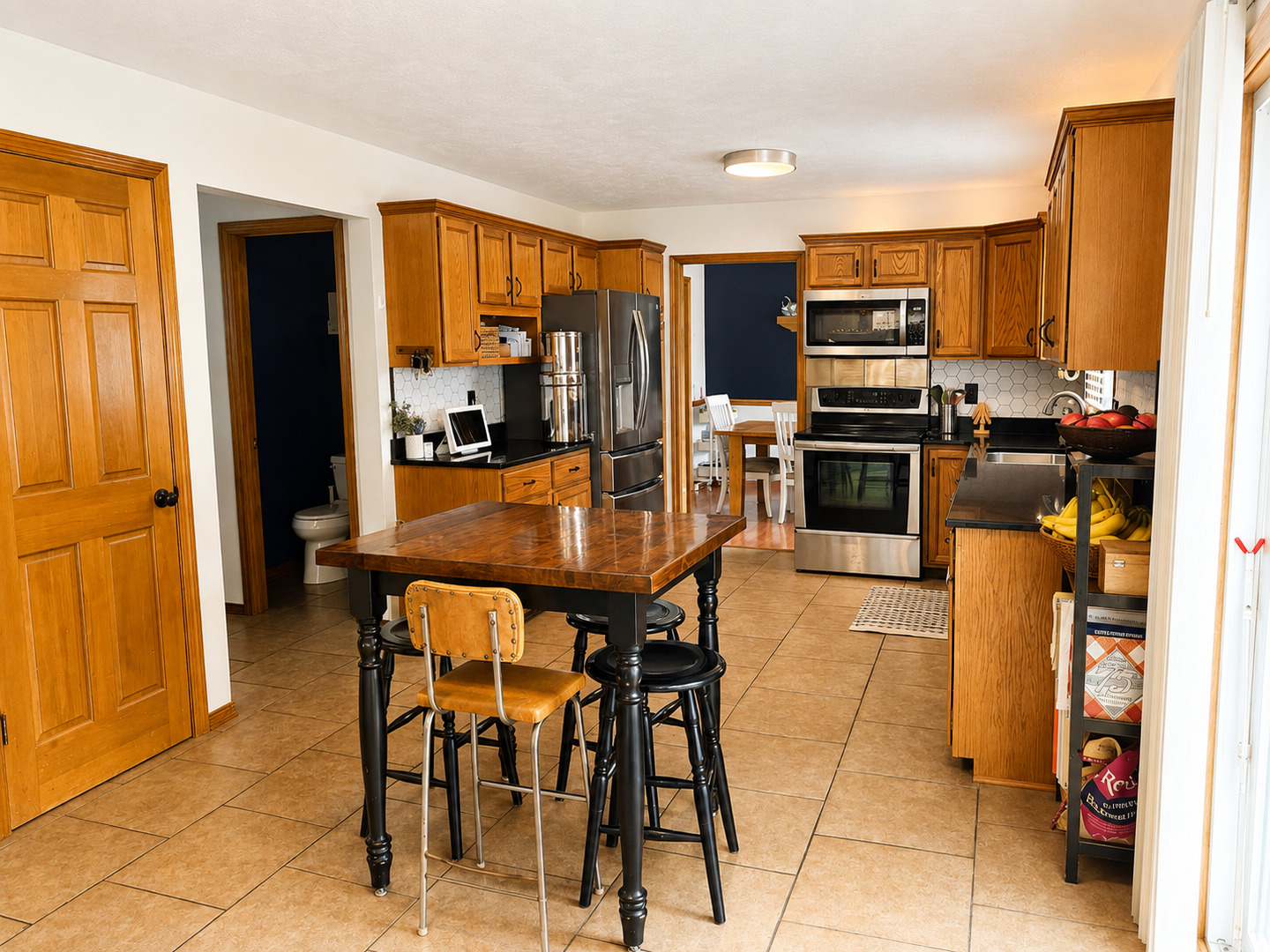 2709 Brighton Lane Property Photo 11