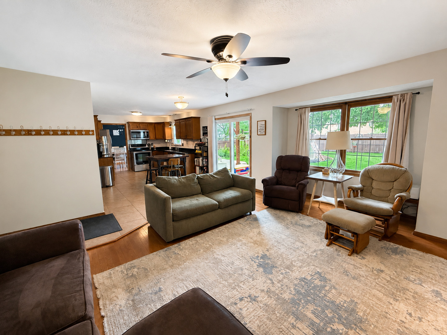 2709 Brighton Lane Property Photo 15