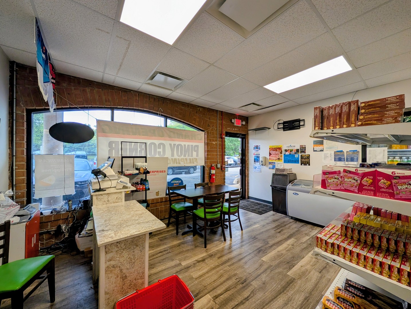 2262 Ogden Avenue Property Photo 5