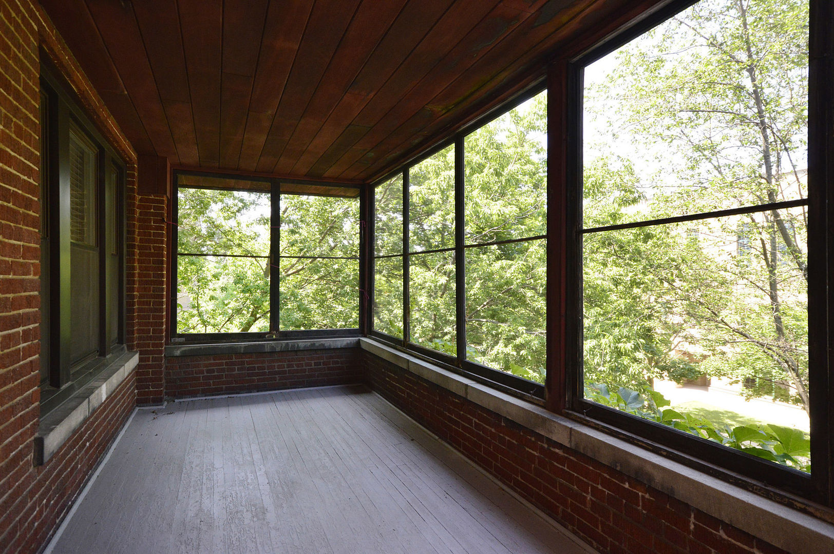 1505 Maple Avenue 3 Property Photo 2