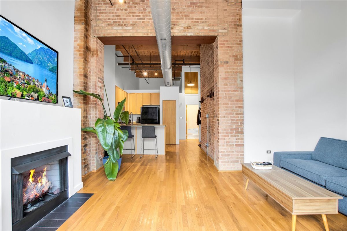 1918 S Michigan Avenue 207 Property Photo 7
