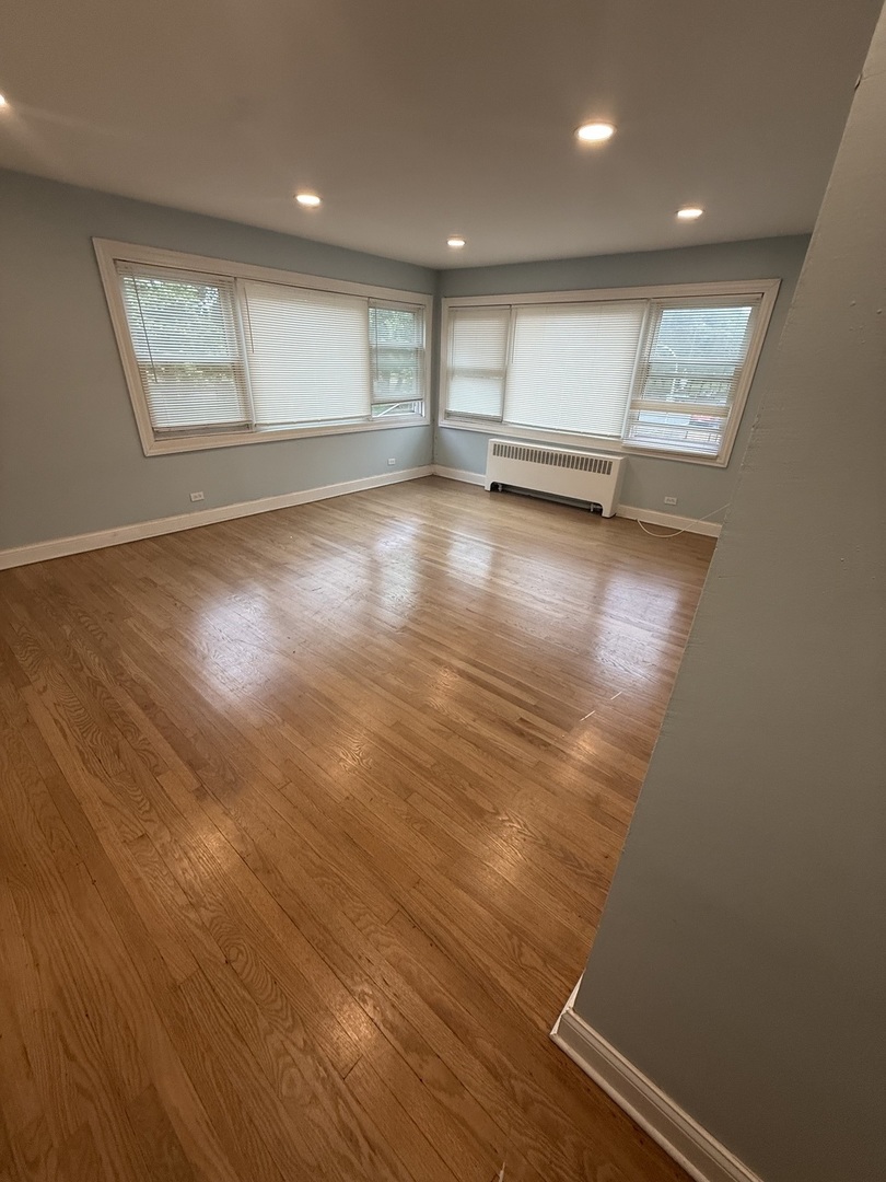 6700 S Paxton Avenue 102 Property Photo 8