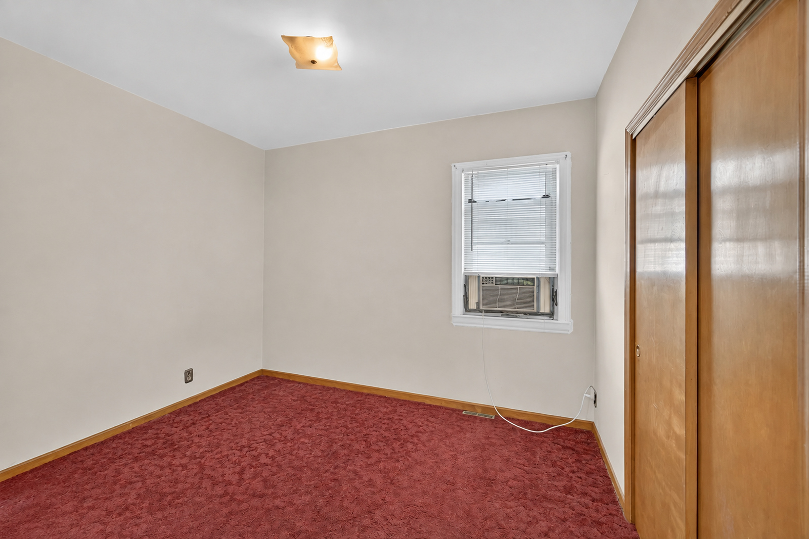 13151 S Burley Avenue Property Photo 13