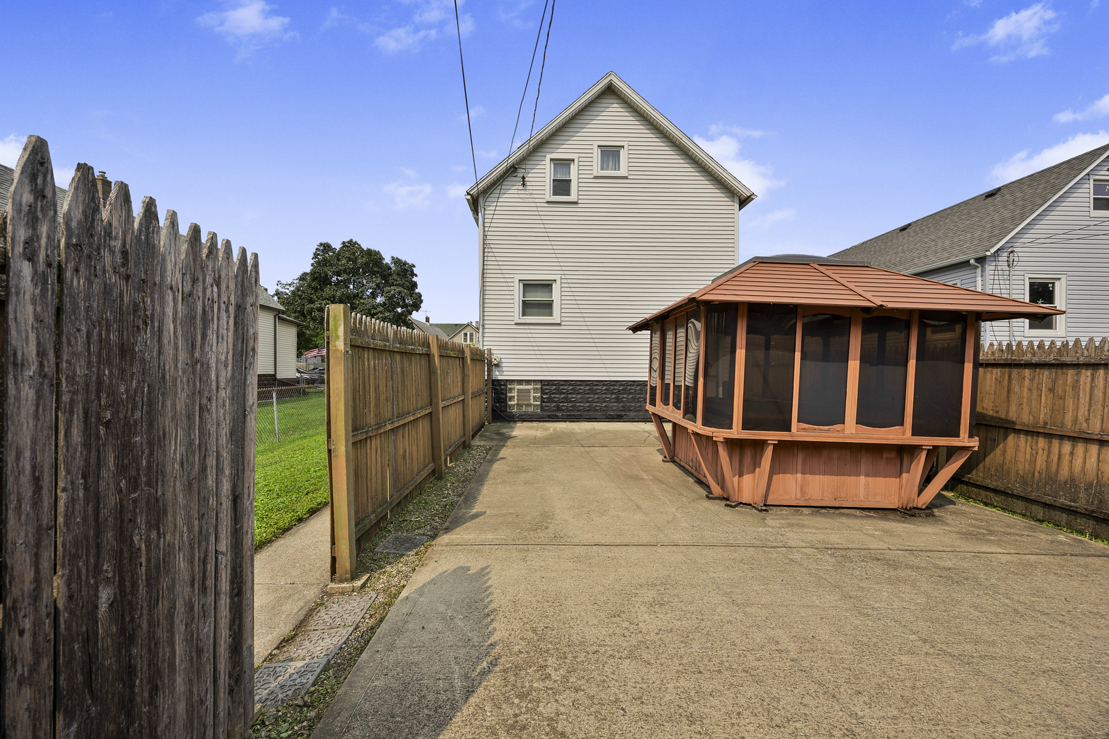13151 S Burley Avenue Property Photo 22