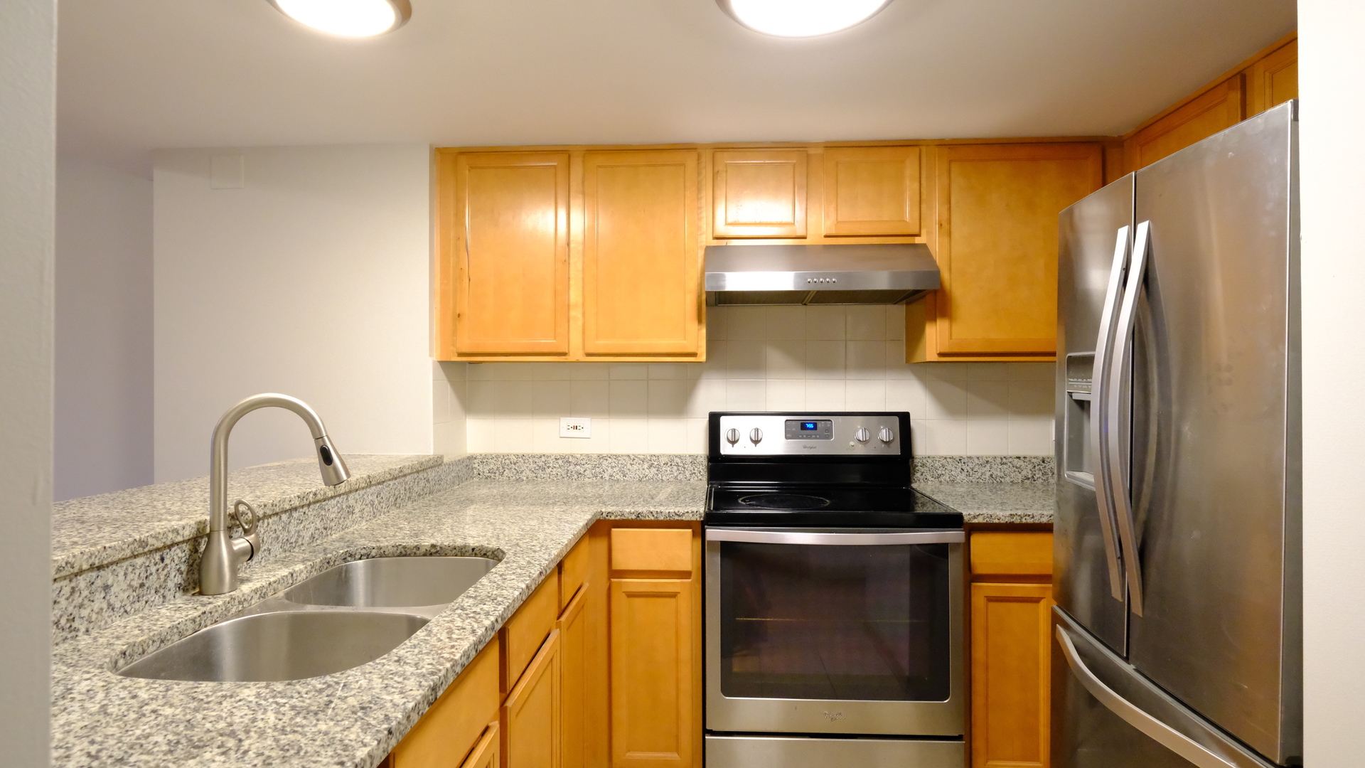1828 S Wentworth Avenue 4b Property Photo 3