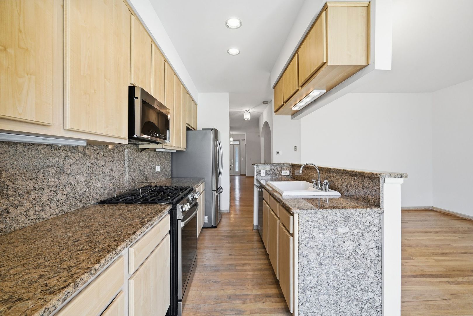4262 W Thorndale Avenue Property Photo 15