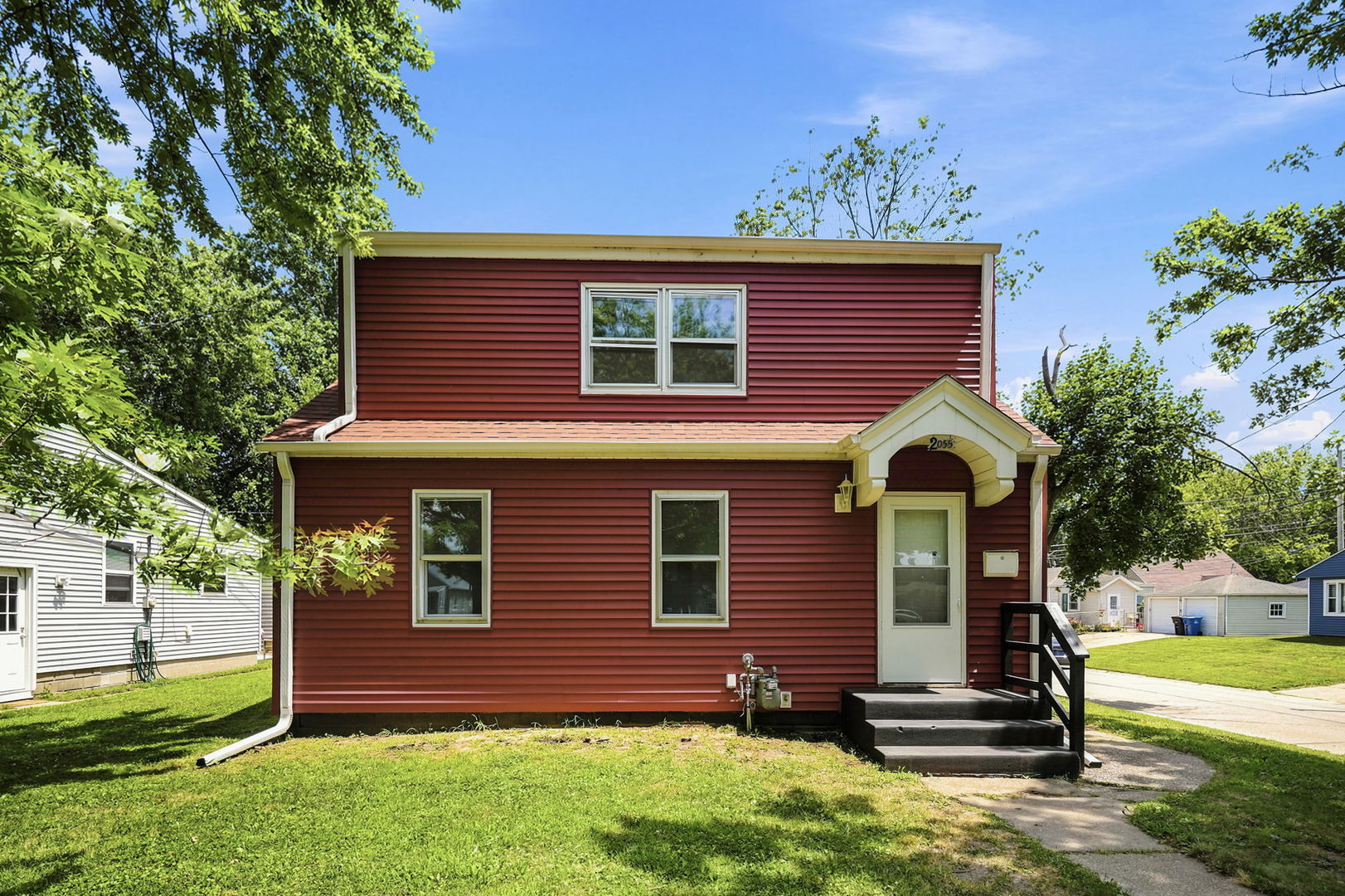 2055 36th Street Property Photo 1