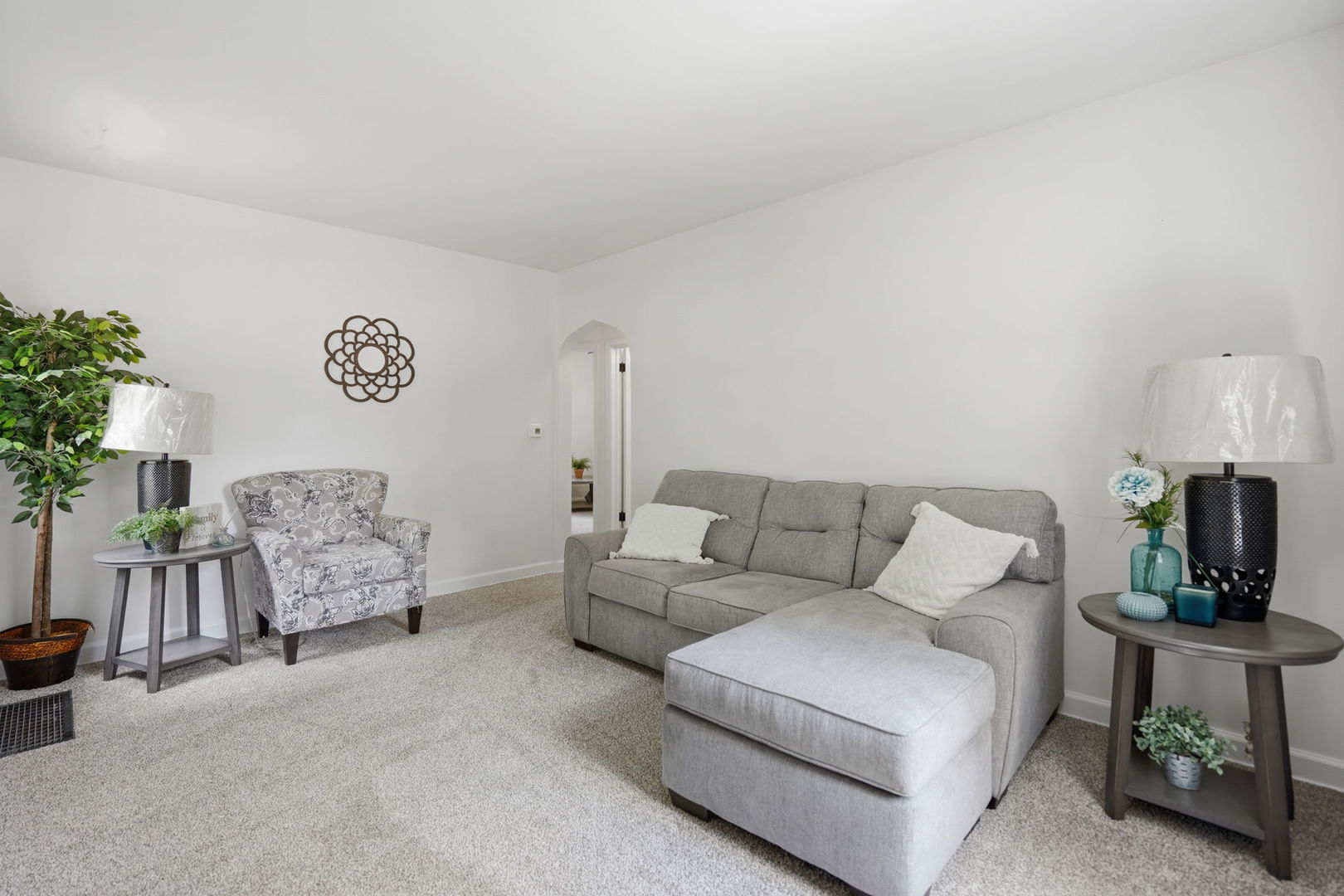 2055 36th Street Property Photo 5