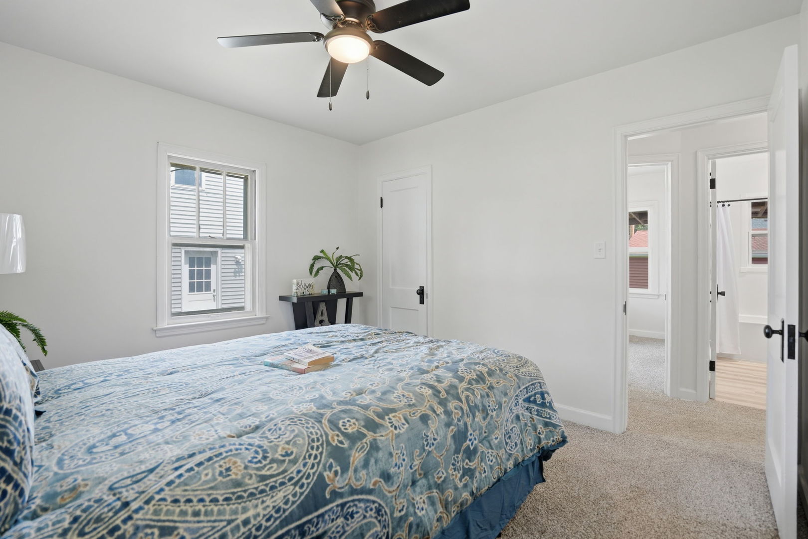 2055 36th Street Property Photo 11