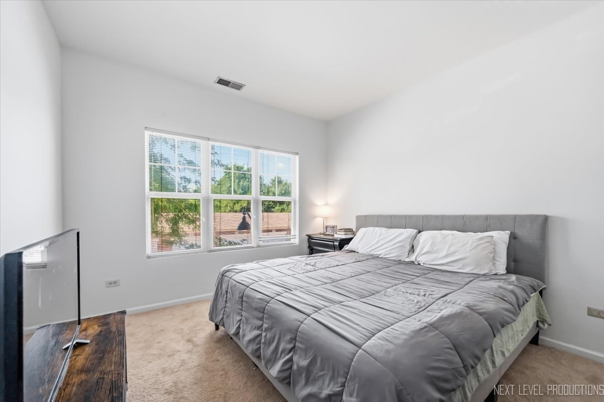 12722220 Property Photo 3