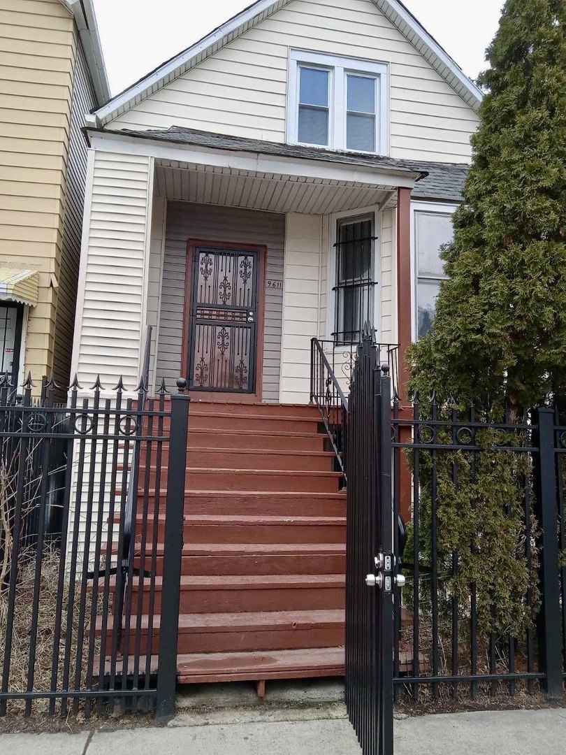 9611 S Avenue L Avenue 1 Property Photo 1
