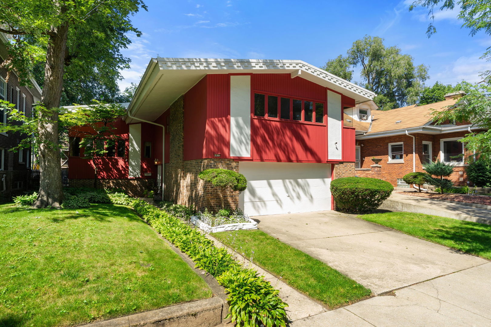 6822 S Cregier Avenue Property Photo 1