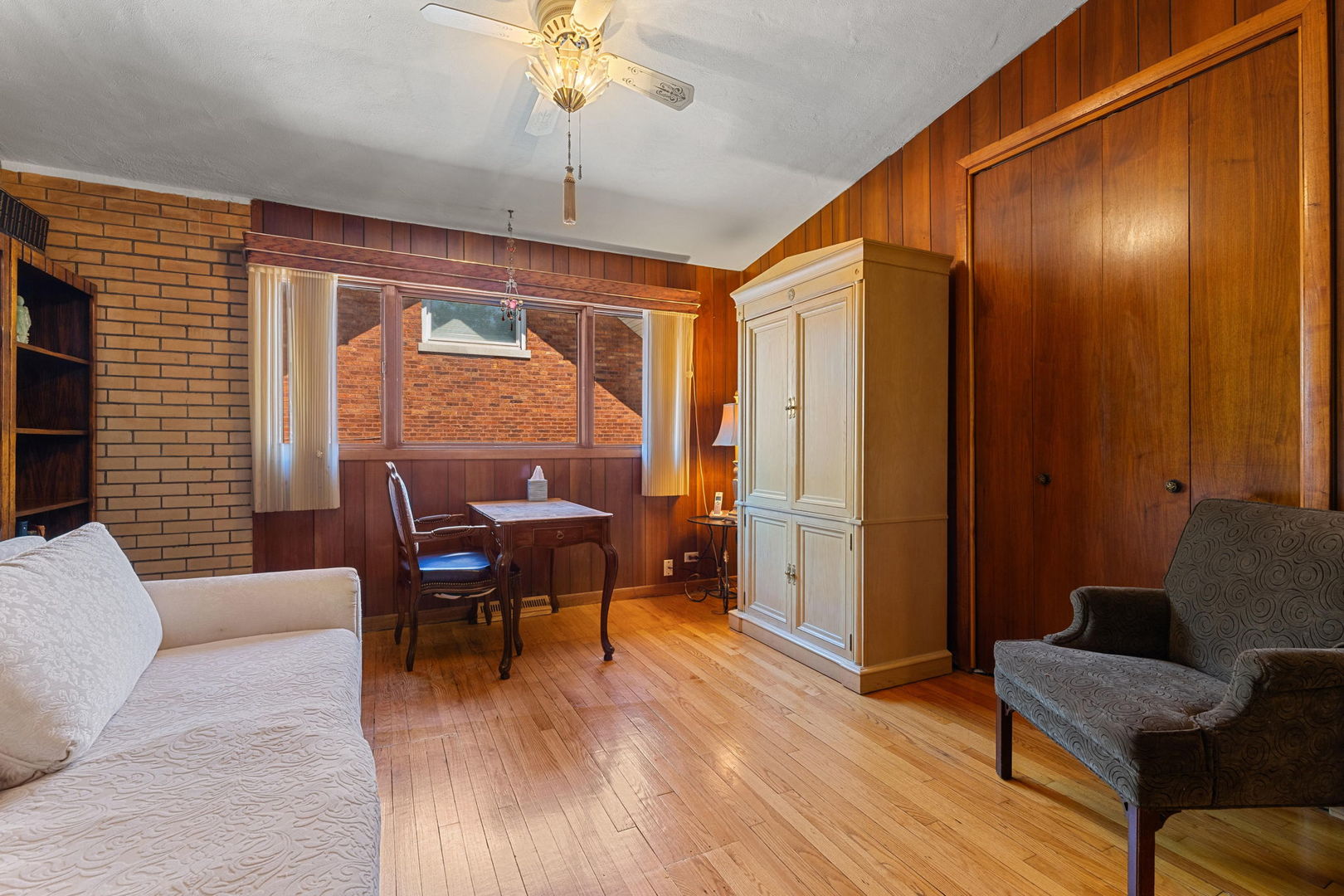 6822 S Cregier Avenue Property Photo 12