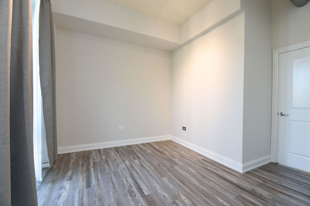 4814 N Clark Street 202s Property Photo 10