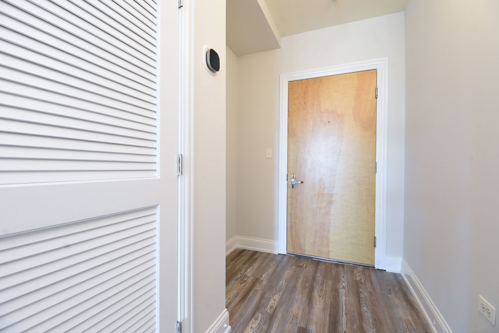 4814 N Clark Street 202s Property Photo 13