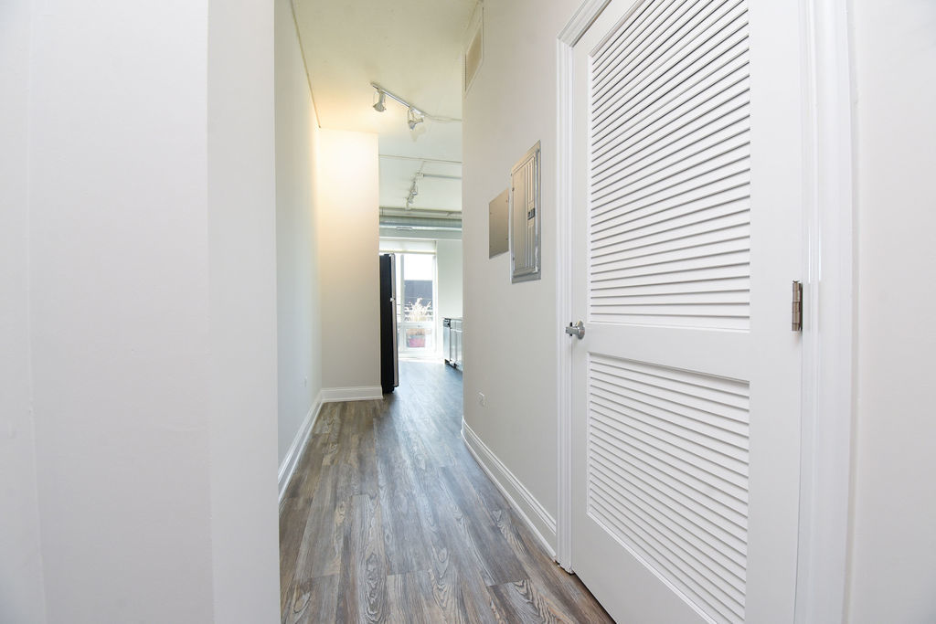 4814 N Clark Street 202s Property Photo 14