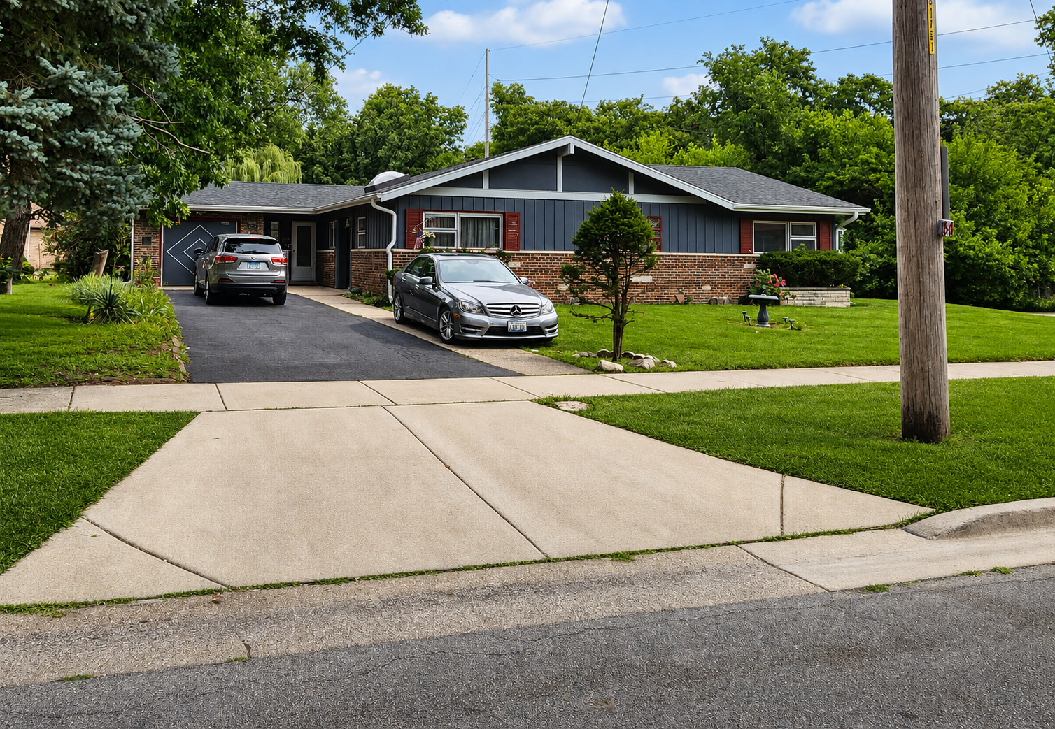 8548 40th Street Property Photo 1