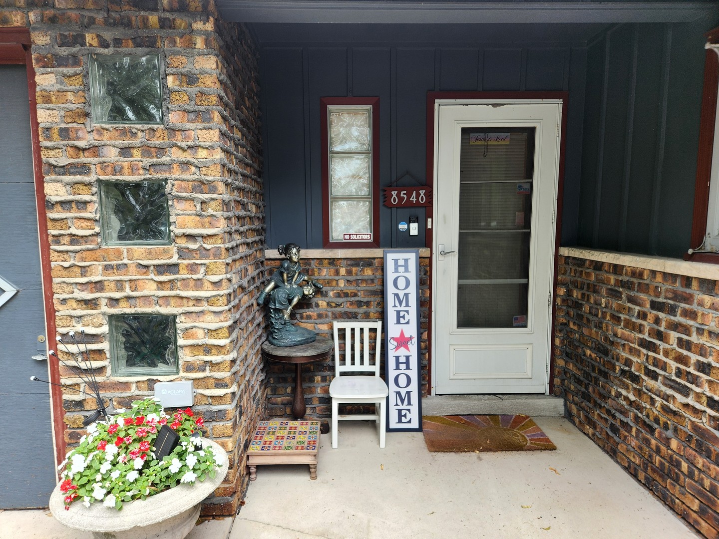 8548 40th Street Property Photo 4