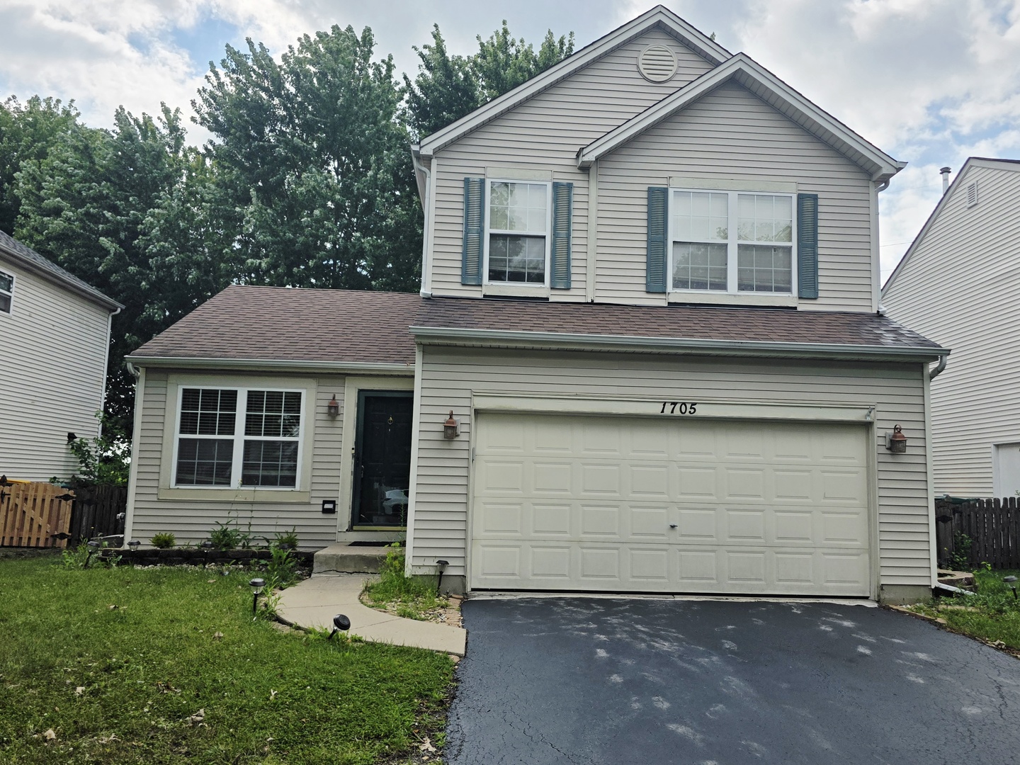 1705 Lake Pointe Drive Property Photo 1