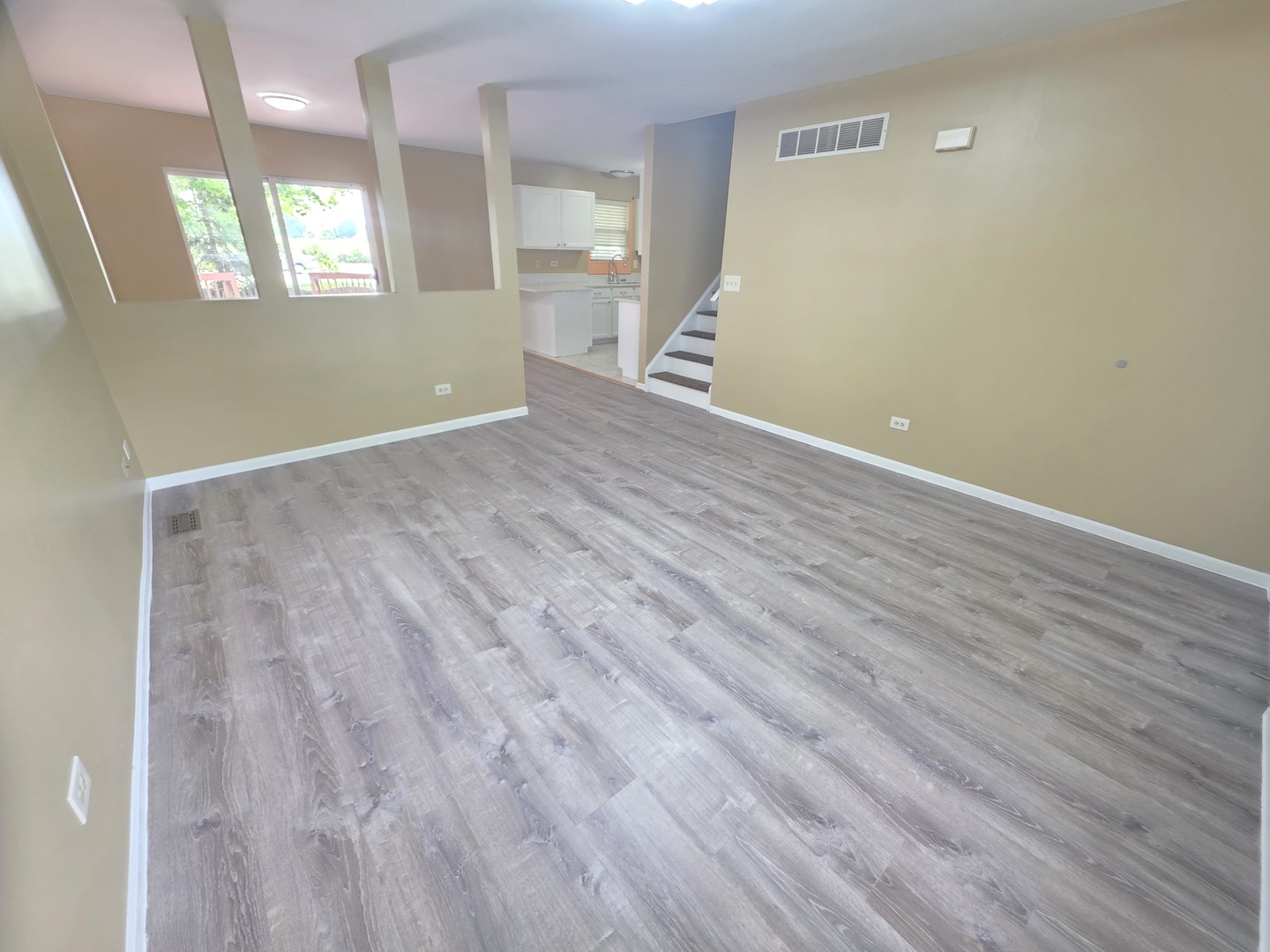 1705 Lake Pointe Drive Property Photo 3