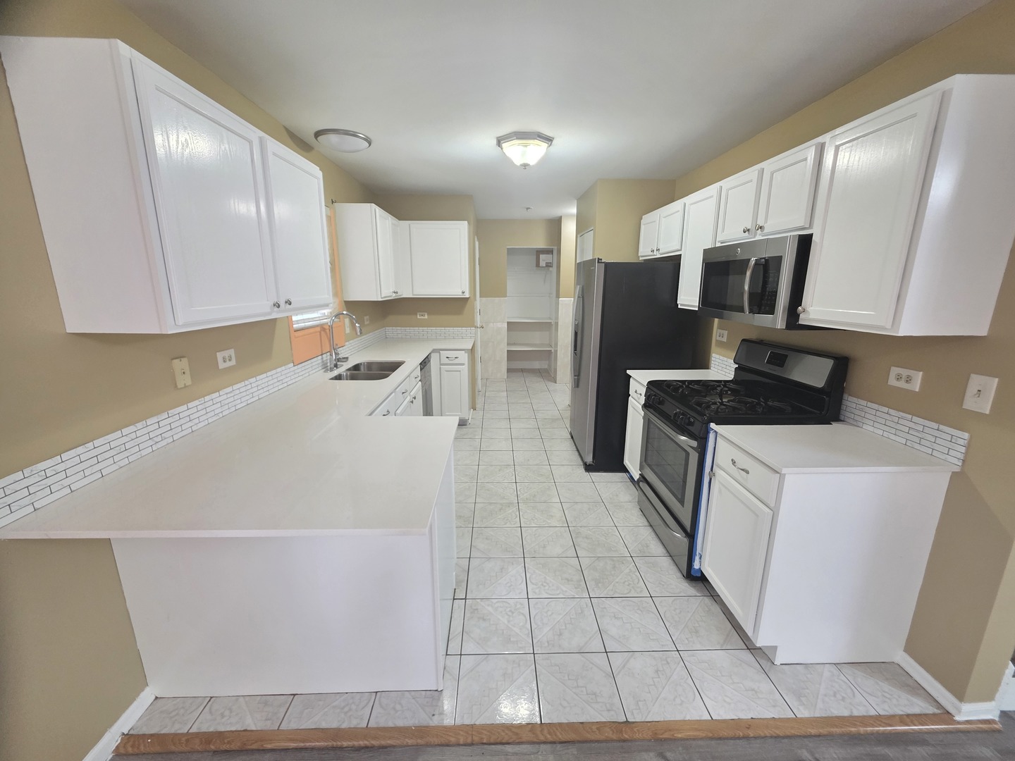 1705 Lake Pointe Drive Property Photo 6