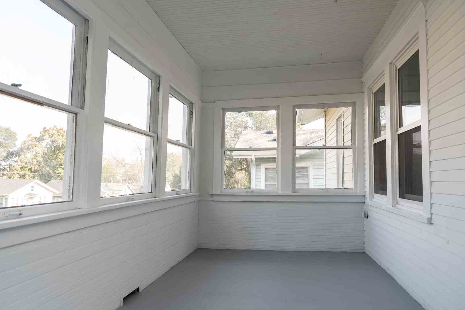 1705 5th Street Property Photo 2