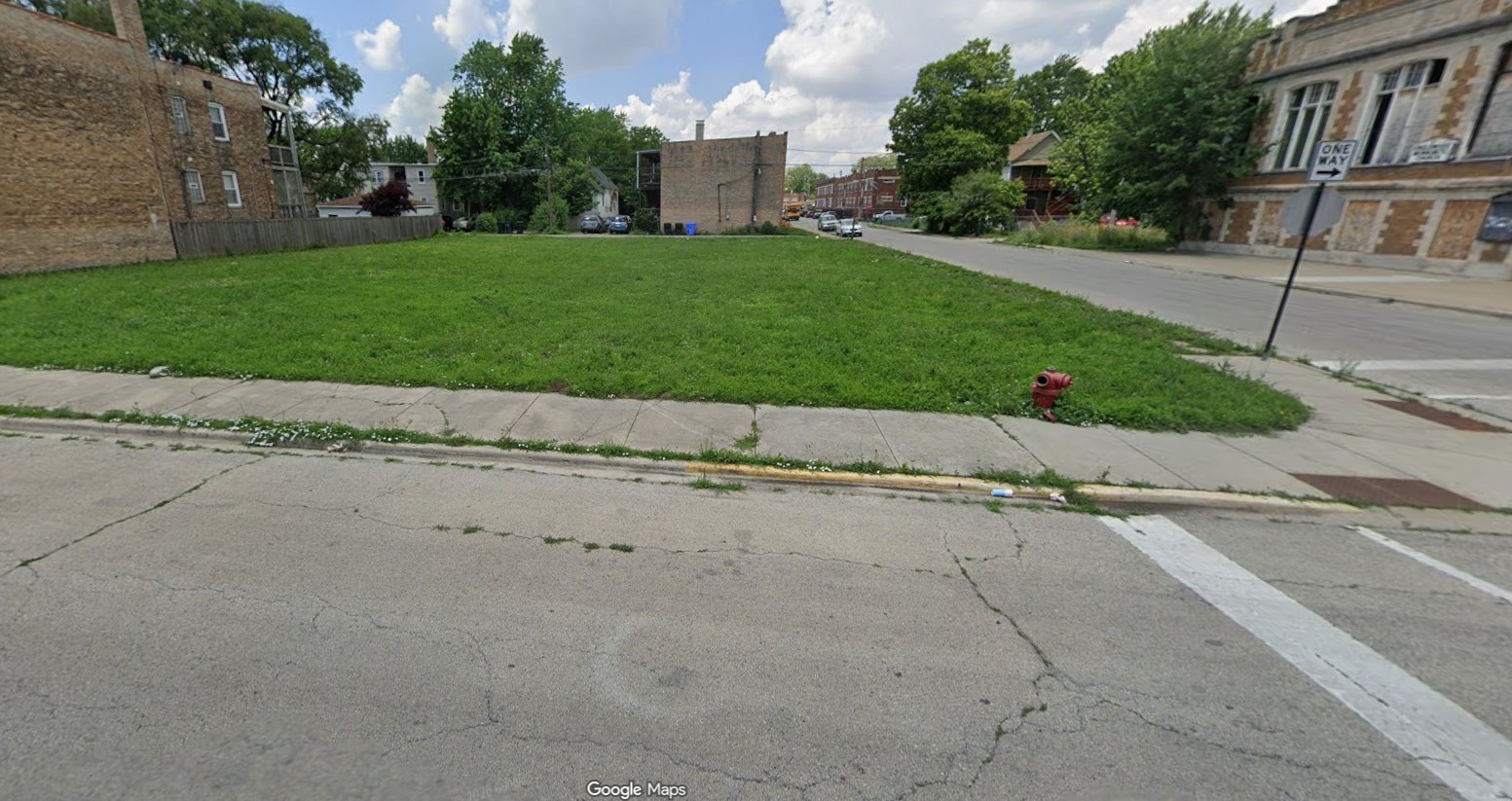 833 W 68th Street Property Photo 1