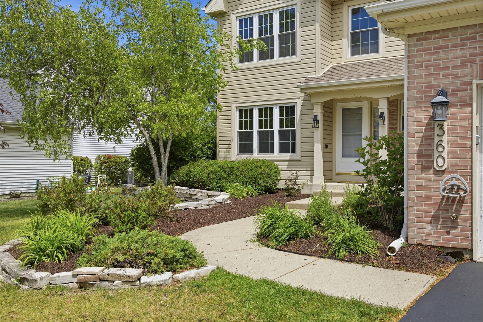 360 Winding Canyon Way Property Photo 3