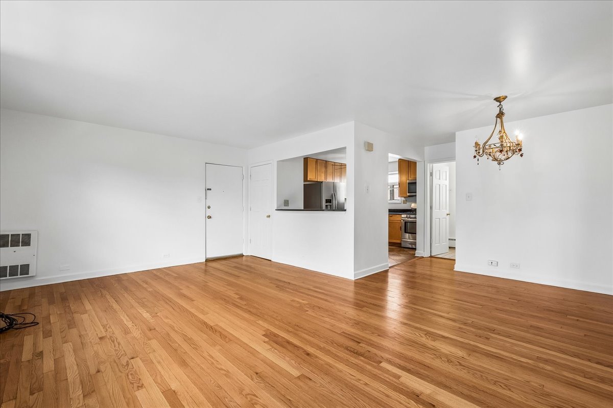7536 N Ridge Boulevard 3e Property Photo 5