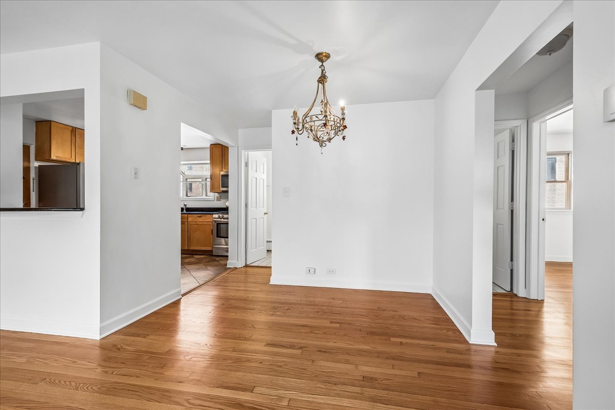 7536 N Ridge Boulevard 3e Property Photo 6