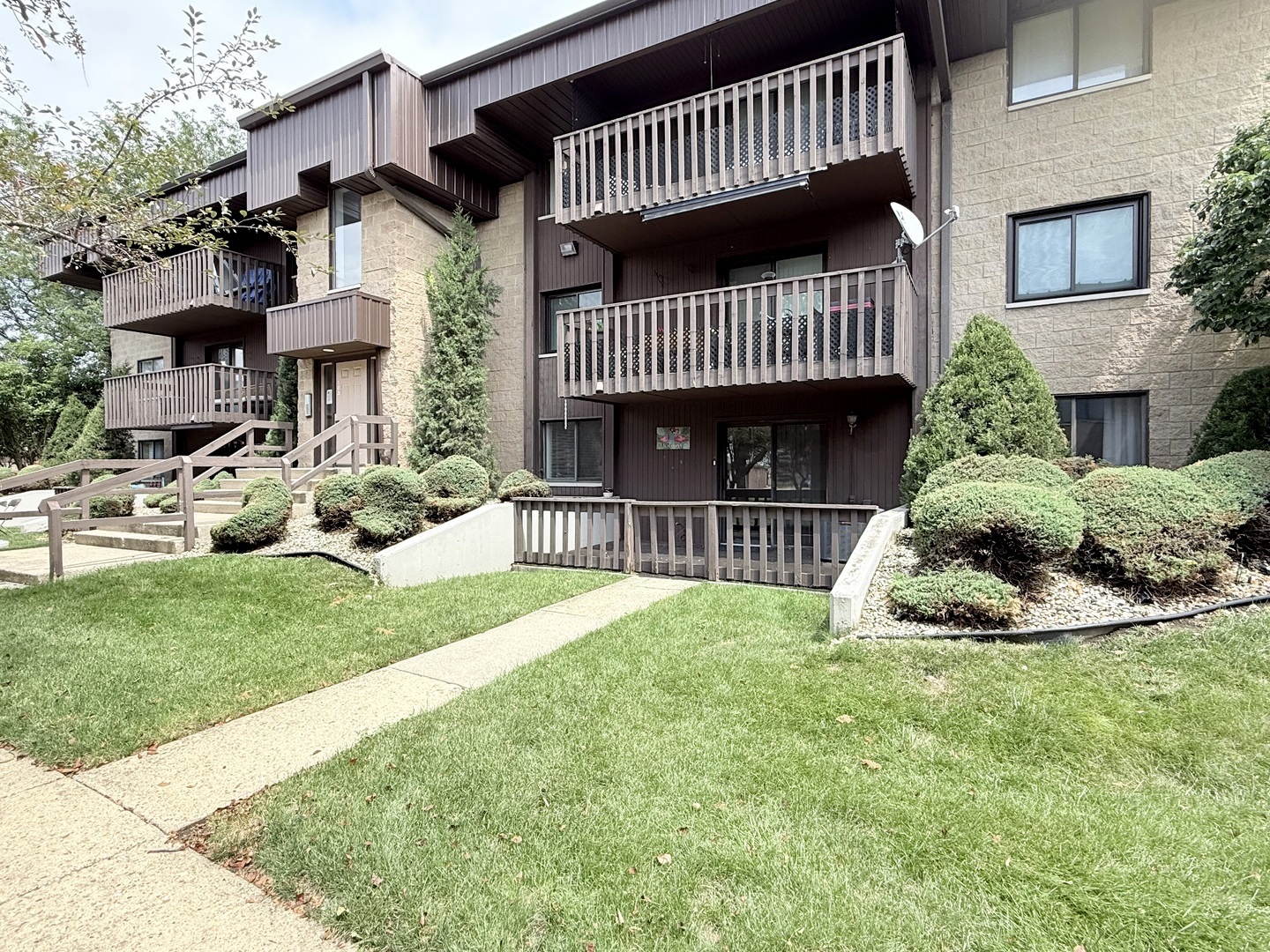 103 Caterpillar Drive 1C Property Photo 1