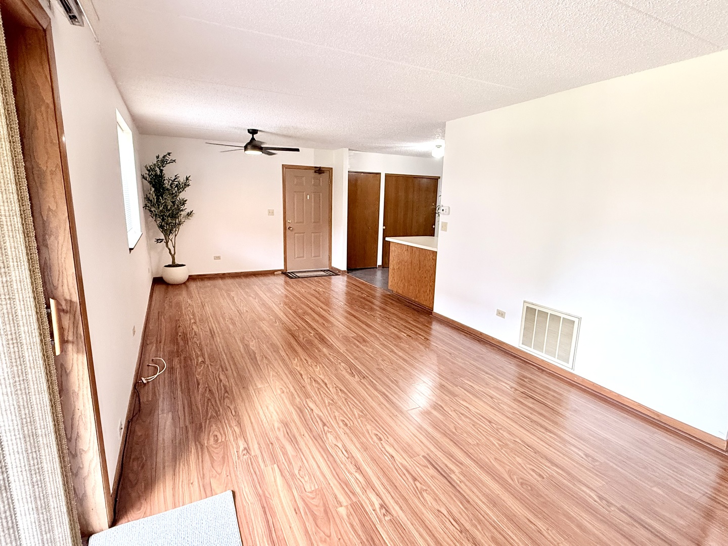 103 Caterpillar Drive 1c Property Photo 8