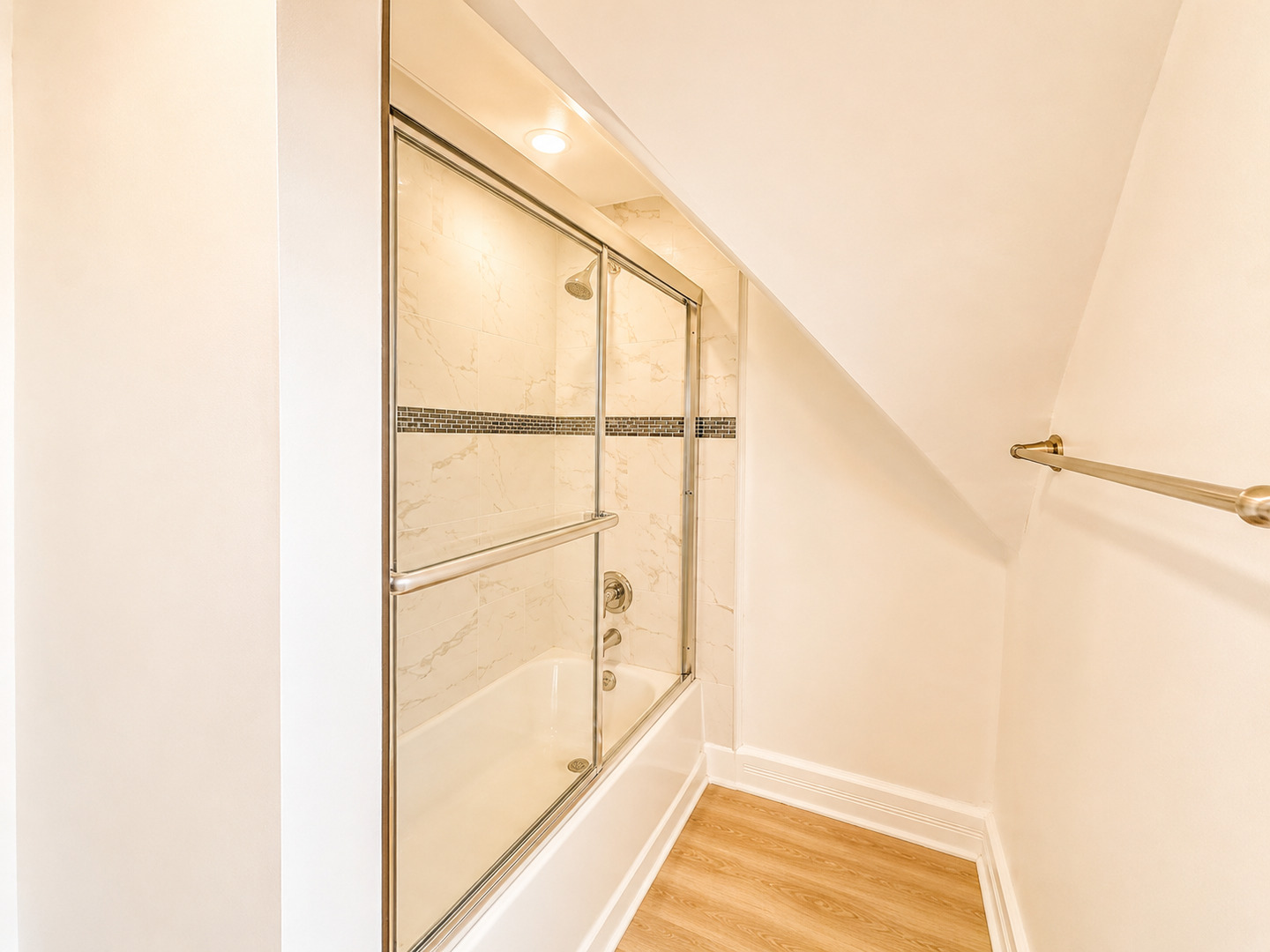 706 W 81st Street Property Photo 19